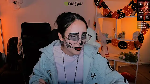 mona cloud online show from 25, 10, 2025