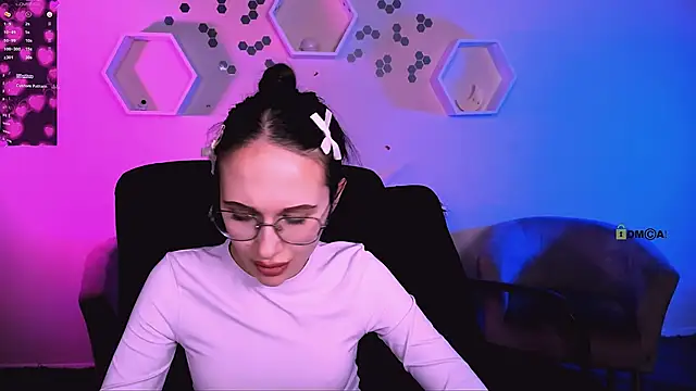 mona cloud online show from 1, 12, 2025