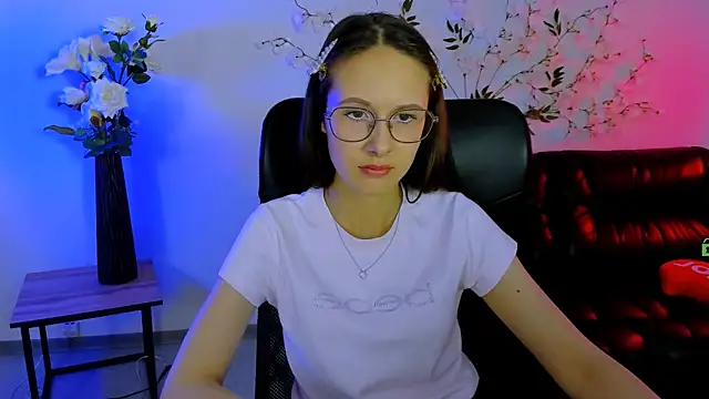 Snapshot of mona_cloud chatting on 22, 6, 2026 mona cloud online show from 22, 6, 2026
