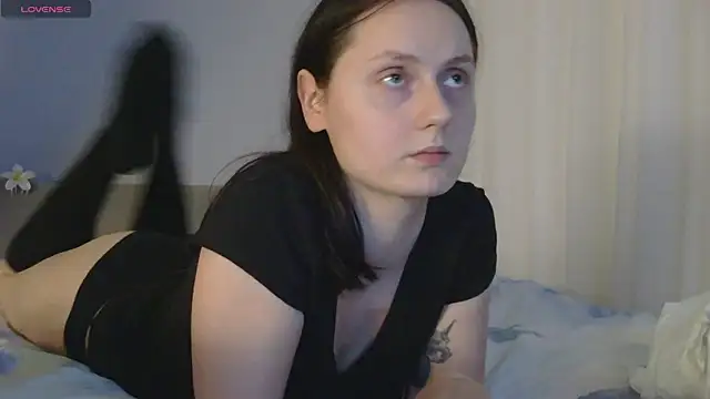 Snapshot of belle_ame chatting on 11, 11, 2025 belle ame online show from 11, 11, 2025