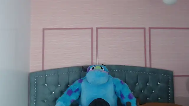 Snapshot of emma_wockll_t chatting on 1, 10, 2025 emma wockll t online show from 1, 10, 2025