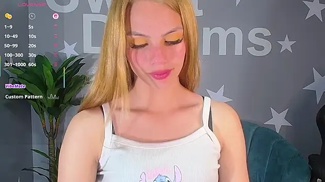 Snapshot of emma_wockll_t chatting on 6, 11, 2025 emma wockll t online show from 6, 11, 2025