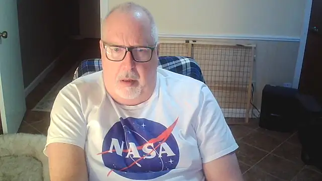 superbearboss online show from 20, 10, 2025