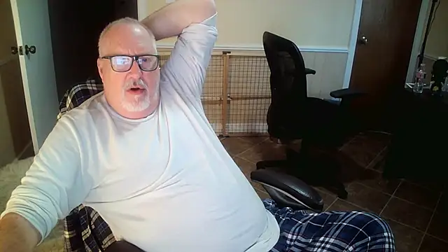 superbearboss online show from 28, 10, 2025