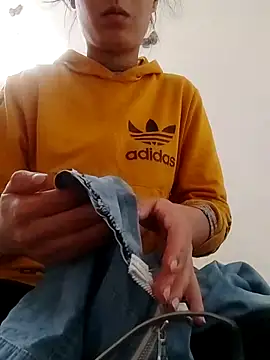 saraaxx1 online show from 21, 11, 2025