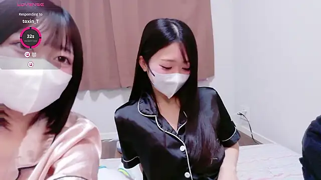 Snapshot of Rodrigues_Lucas chatting on 12, 2, 2026 Rodrigues Lucas online show from 12, 2, 2026