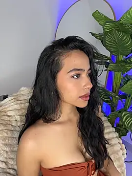 Snapshot of _Emily_Thompson_ chatting on 17, 6, 2026 Emily Thompson online show from 17, 6, 2026