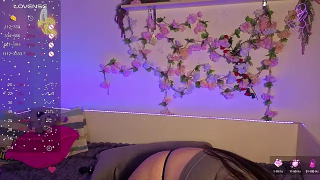 MiraLuccian online show from 27, 9, 2025