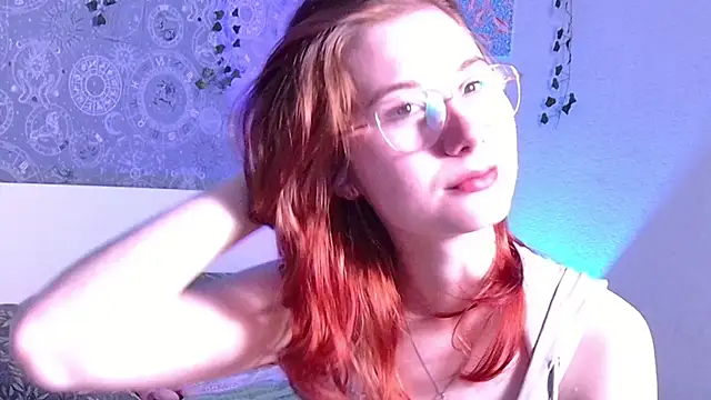 Snapshot of Cute_Cate404 chatting on 18, 9, 2025 Cute Cate404 online show from 18, 9, 2025