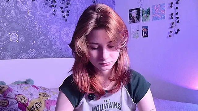 Snapshot of Cute_Cate404 chatting on 9, 11, 2025 Cute Cate404 online show from 9, 11, 2025