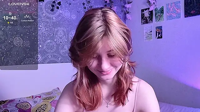 Snapshot of Cute_Cate404 chatting on 19, 11, 2025 Cute Cate404 online show from 19, 11, 2025