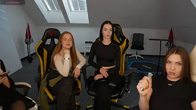 Billie054 online show from 4, 11, 2025