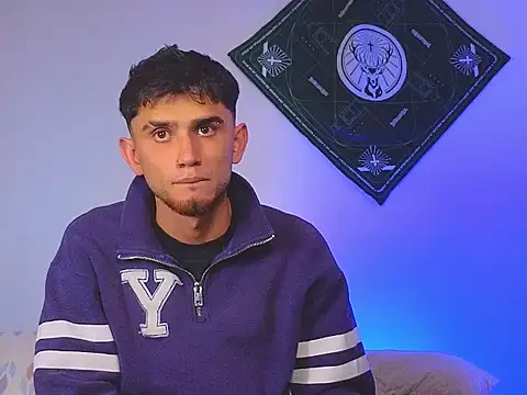 samevansx  online show from 18, 11, 2025