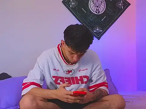 samevansx  online show from 27, 11, 2025