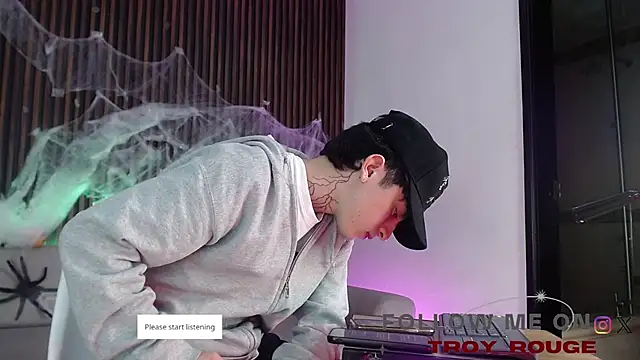 troy rouge online show from 22, 10, 2025