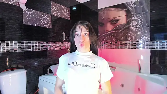 Snapshot of Small_Hot19 chatting on 24, 9, 2025 Small Hot19 online show from 24, 9, 2025