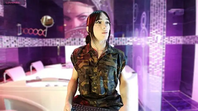 Snapshot of Small_Hot19 chatting on 3, 12, 2025 Small Hot19 online show from 3, 12, 2025