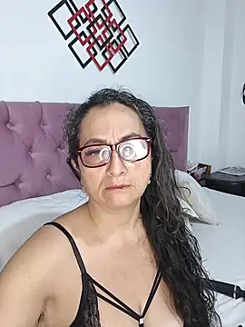 Snapshot of AlessandraLeroy chatting on 22, 2, 2026 AlessandraLeroy online show from 22, 2, 2026