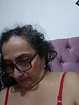 Snapshot of AlessandraLeroy chatting on 24, 2, 2026 AlessandraLeroy online show from 24, 2, 2026