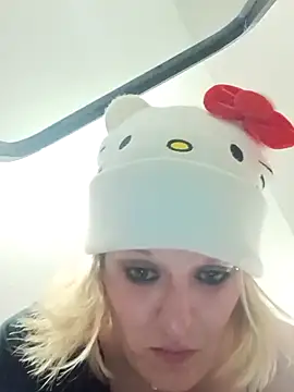 KITTYBOOBOOFUXX online show from 15, 2, 2026