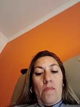 Snapshot of Luna-nevada chatting on 12, 10, 2025 Luna-nevada online show from 12, 10, 2025