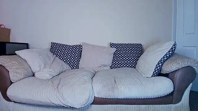 Snapshot of darcydixx chatting on 5, 5, 2026 darcydixx online show from 5, 5, 2026