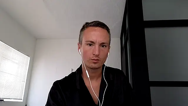 Snapshot of TheDaddy005 chatting on 28, 3, 2026 TheDaddy005 online show from 28, 3, 2026