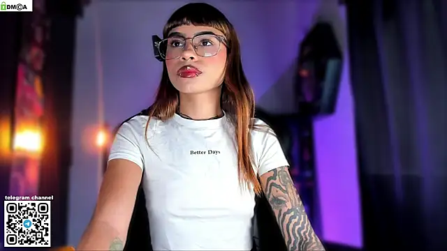 Snapshot of sofiafenty chatting on 27, 11, 2025 sofiafenty online show from 27, 11, 2025