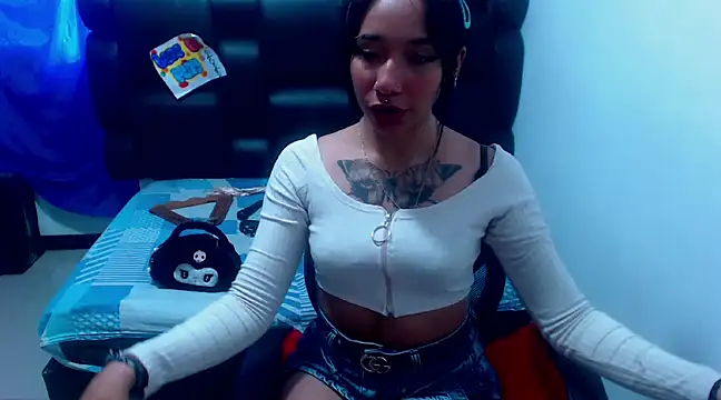 XxxReinaSexyBodyxxX777 online show from 15, 3, 2025