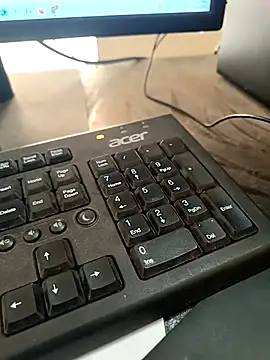 Snapshot of himvilohi08 chatting on 15, 10, 2025 himvilohi08 online show from 15, 10, 2025