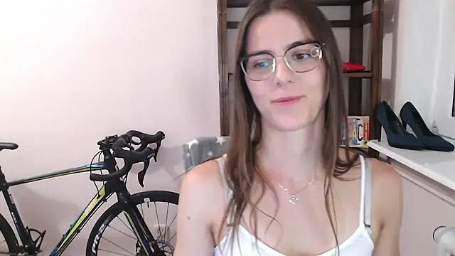 love megi online show from 18, 4, 2026