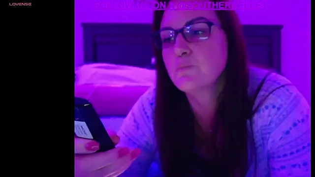 Snapshot of SouthernElle1 chatting on 30, 9, 2025 SouthernElle1 online show from 30, 9, 2025