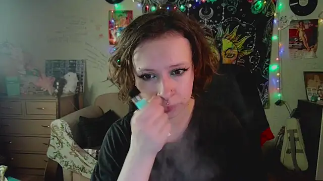 Snapshot of Lil_foxxx chatting on 13, 9, 2025 Lil foxxx online show from 13, 9, 2025