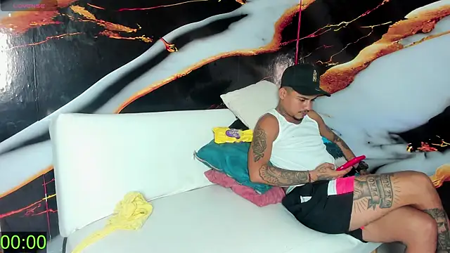 Snapshot of hot_dirty_paradise_66 chatting on 3, 3, 2026 hot dirty paradise 66 online show from 3, 3, 2026