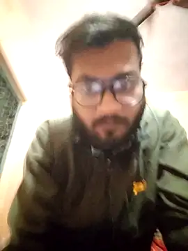 Snapshot of mpaale11 chatting on 11, 11, 2025 mpaale11 online show from 11, 11, 2025