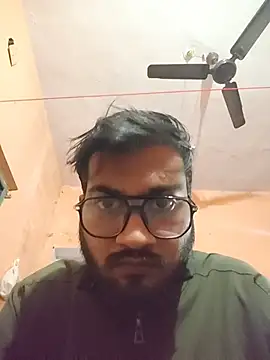 Snapshot of mpaale11 chatting on 29, 11, 2025 mpaale11 online show from 29, 11, 2025