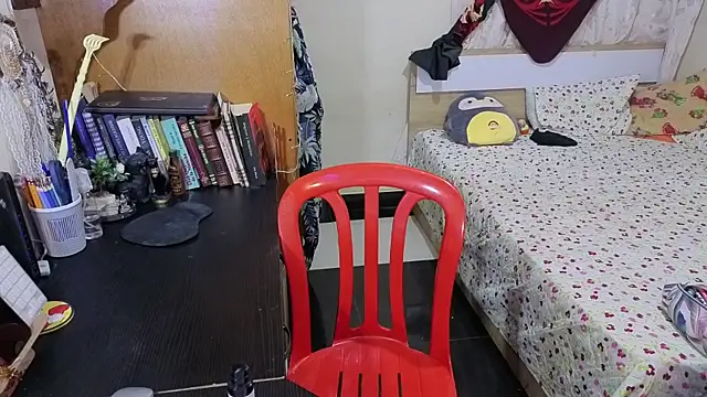 ValkaBlue online show from 9, 10, 2025