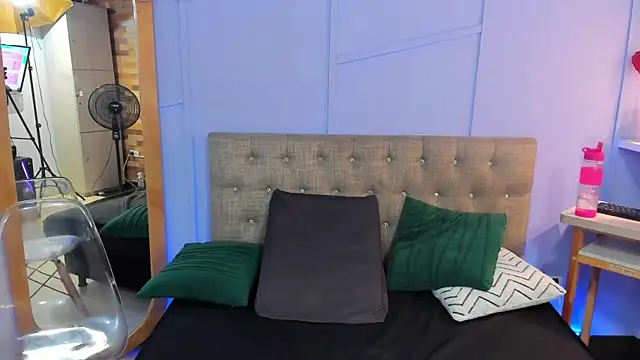 Snapshot of abby_jener chatting on 22, 3, 2025 abby jener online show from 22, 3, 2025
