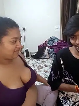 Strip-Couples online show from 10, 3, 2025