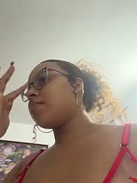 Snapshot of AlesiaCooper chatting on 26, 5, 2026 AlesiaCooper online show from 26, 5, 2026