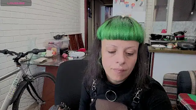 freyaa sorcerees online show from 12, 11, 2025