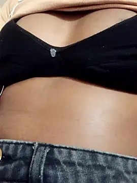 Snapshot of naughtyreva chatting on 9, 3, 2025 naughtyreva online show from 9, 3, 2025