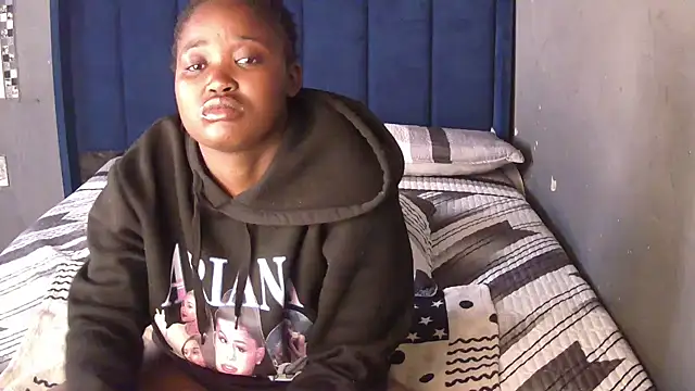 Snapshot of SexyShybarbie chatting on 8, 5, 2026 SexyShybarbie online show from 8, 5, 2026