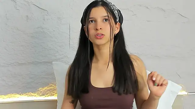 lucianasmith  online show from 11, 2, 2026