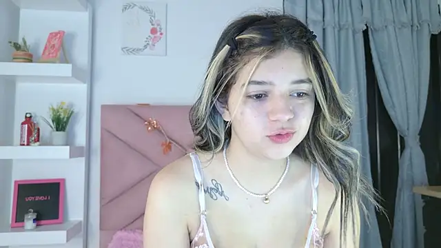 Snapshot of eva_sin18 chatting on 20, 9, 2025 eva sin18 online show from 20, 9, 2025