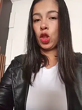 Snapshot of Nathaly_12 chatting on 25, 5, 2026 Nathaly 12 online show from 25, 5, 2026