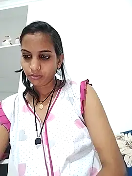 Hotty-Nidhi online show from 20, 3, 2025