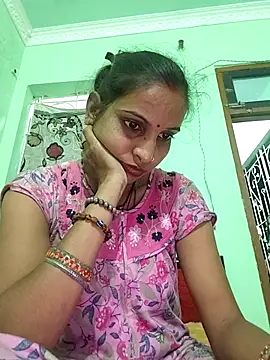 Hotty-Nidhi online show from 4, 11, 2025