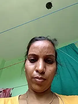 Snapshot of Hotty-Nidhi chatting on 19, 5, 2026 Hotty-Nidhi online show from 19, 5, 2026