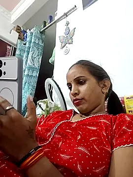 Snapshot of Hotty-Nidhi chatting on 5, 7, 2026 Hotty-Nidhi online show from 5, 7, 2026